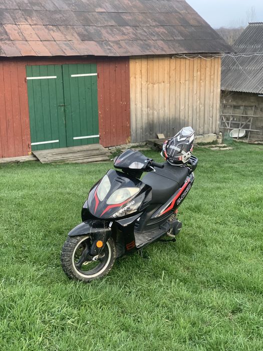 Продам скутер 125