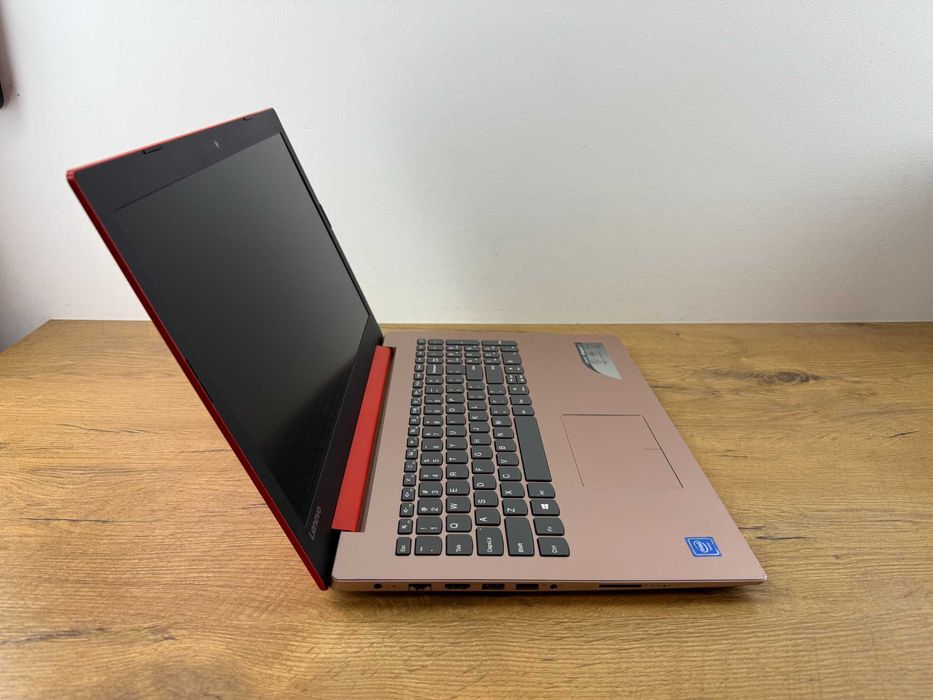 1332 Laptop Lenovo 15", 8GB RAM, Dysk SSD 240GB, INTEL 2.41GHz, Win 10