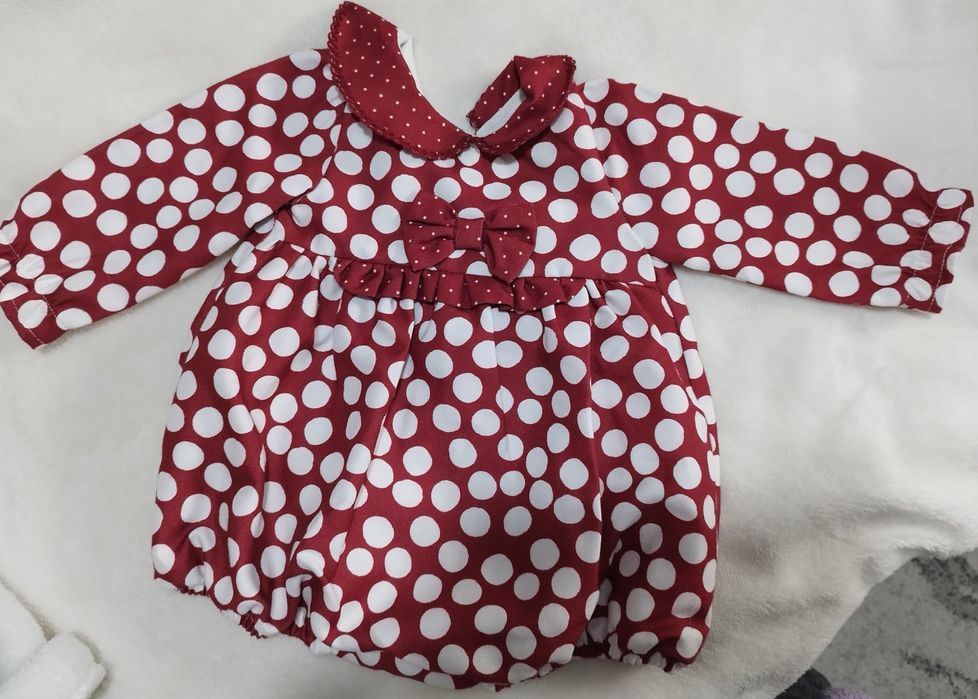 Jardineira 6 meses nova