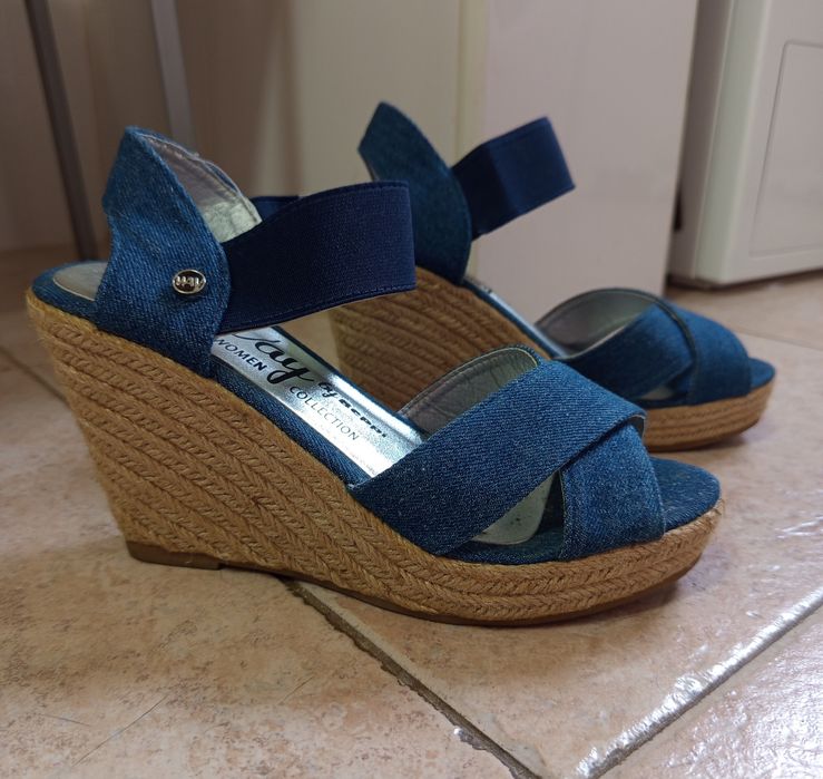 Sandálias de senhora