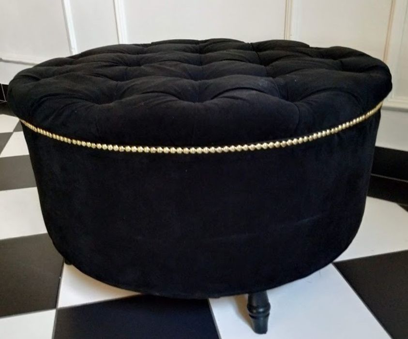 Pufa Chesterfield Black