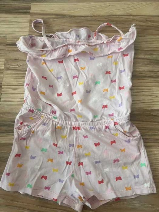 Kombinezon z krótkimi spodenkami H&M 122/128