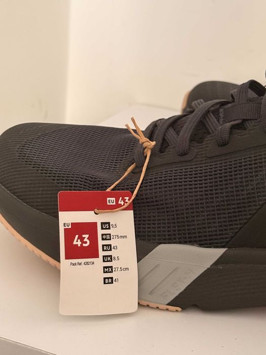 Nowe Buty Sportowe z metką (43) - Decathlon