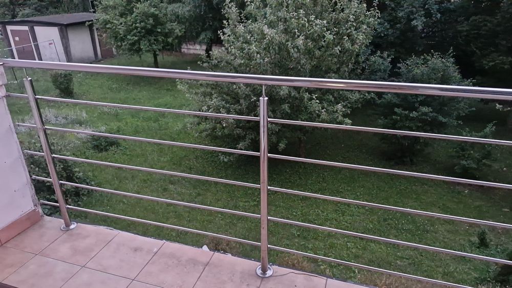 Balustrada z stali nierdzewnej