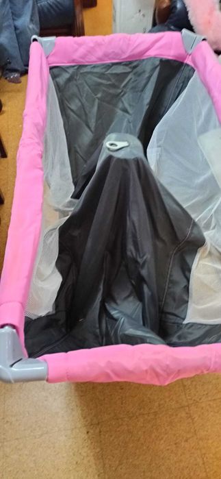 cama / parque de bebé