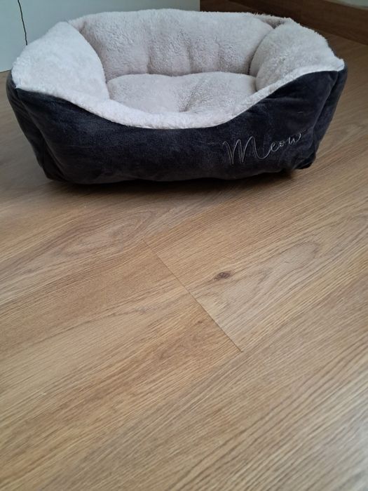 Cama nova para gato de pequeno porte