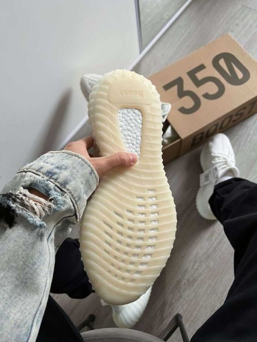 Кросівки Adidas Yeezy Boost 350 V2 Premium Bone