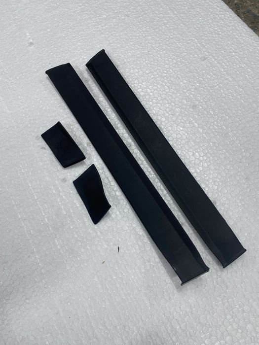 Молдинги нижні bmw e34 е34 бмв на крила