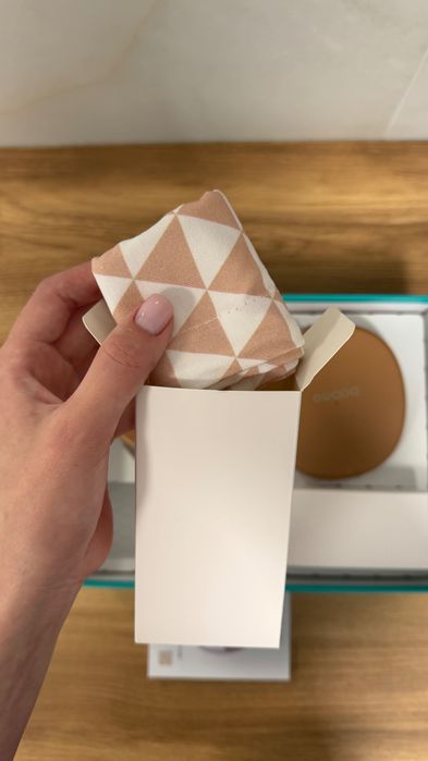 Продам молоковідсмоктувач Baboo Electric Wearable Hands-free Breast Pump