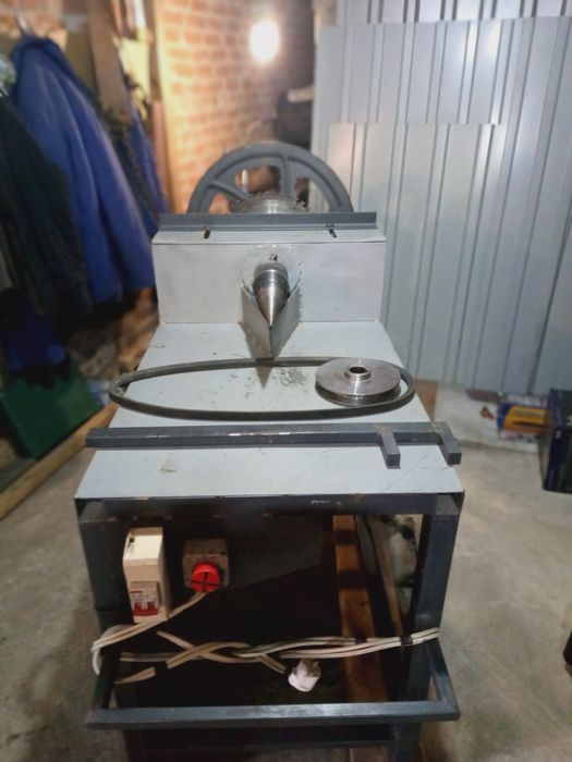 Дровокол з двигуном 2 Кв (Самовивіз)