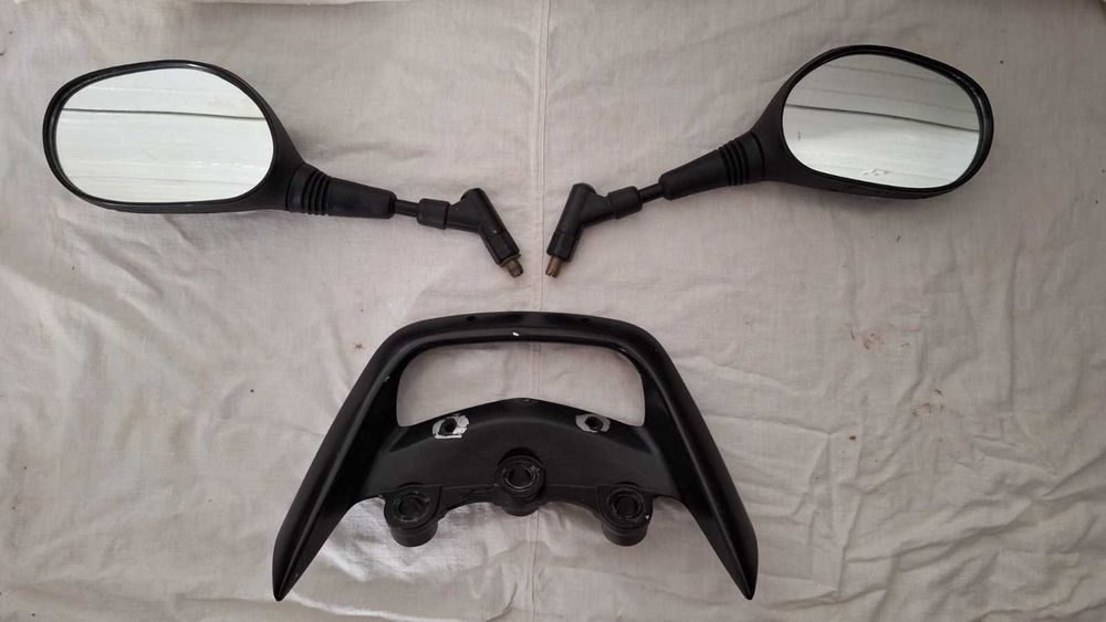 Suzuki GSR600 (Espelhos e Pega passageiro)