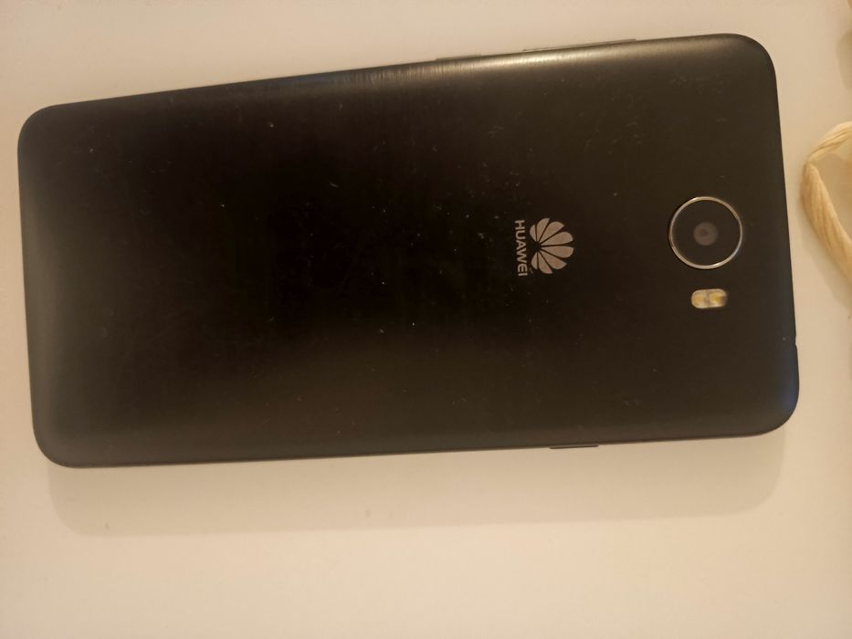 Telefon Huawei CUN-L21