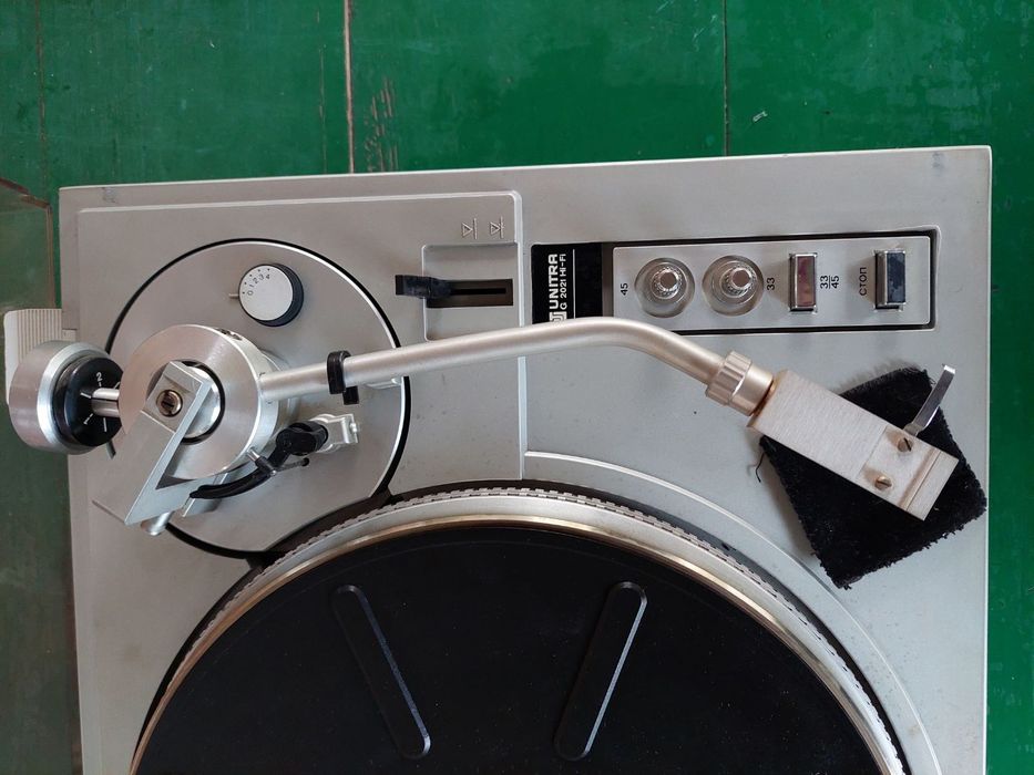 Вініловий програвач Арктур 006