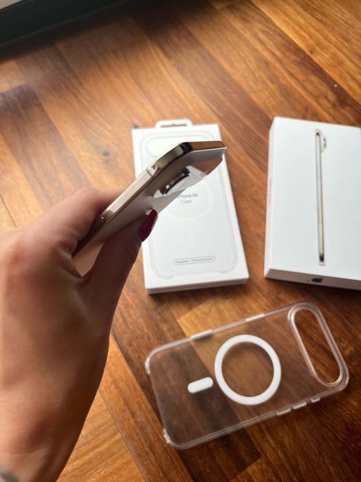 iPhone 17 air jak nowy 256 GB