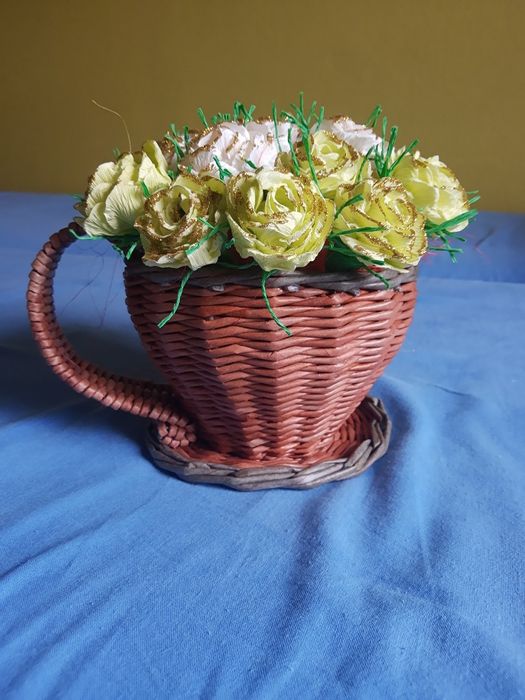 Wiklina papierowa.Filiżanka