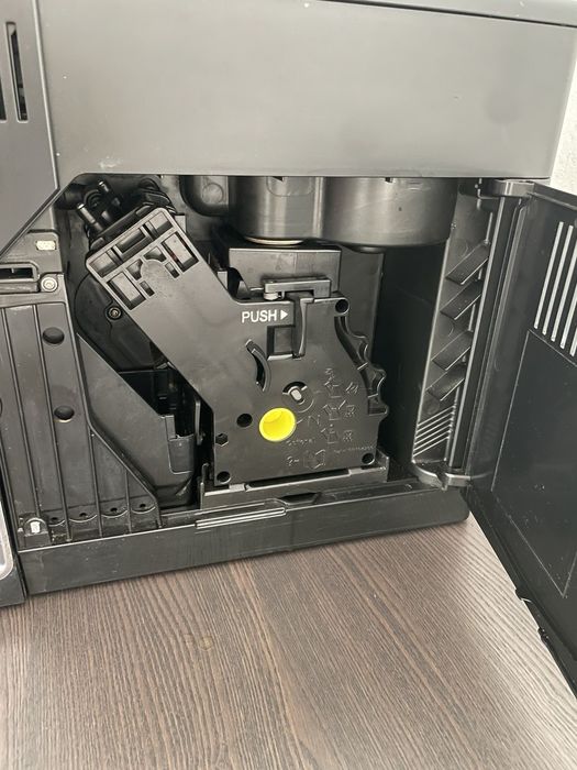 Кавомашина Philips Series 5000 EP5310