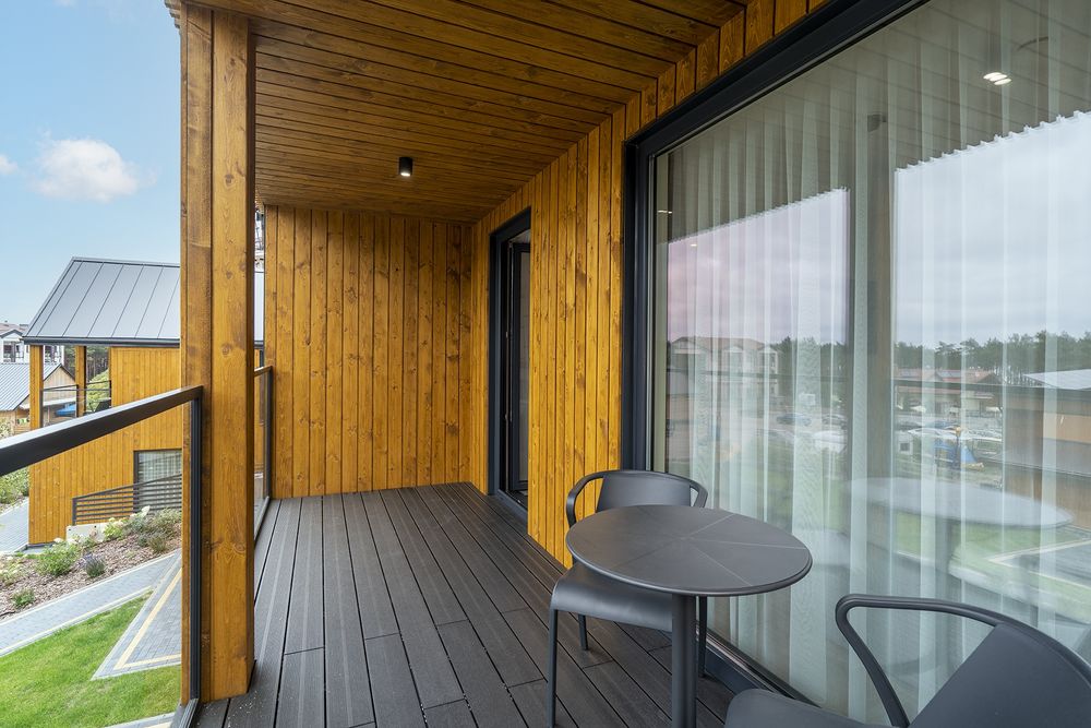 Domy całoroczne o podwyższonym standardzie z jacuzzi. 100m do plazy !