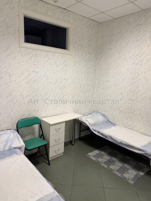 Обладнана клініка на Бажана, Осокорки