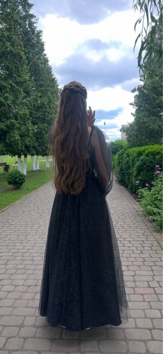 Продаю випускну сукню