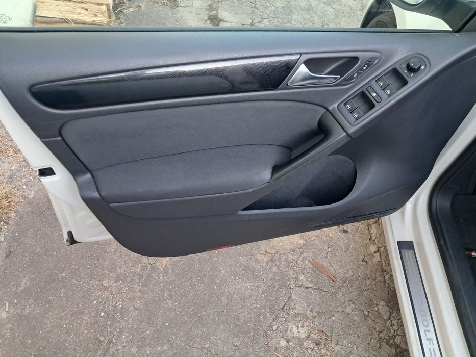 Volkswagen Golf VI