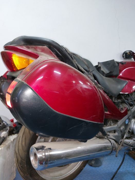 Запчастини Honda Deauville NT650 2000 рік