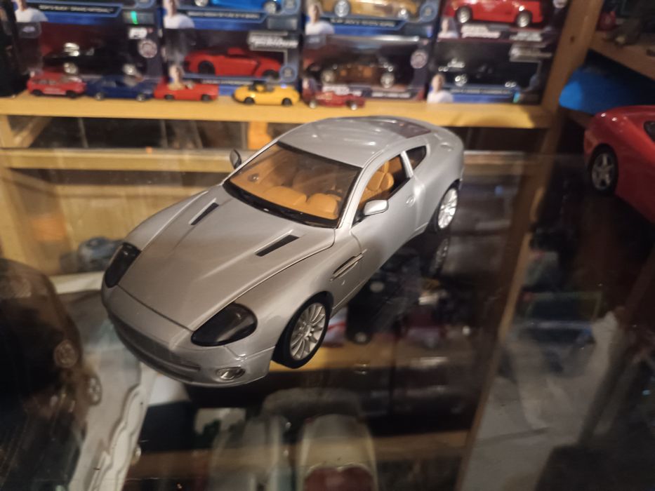 Miniaturas escala 1/18