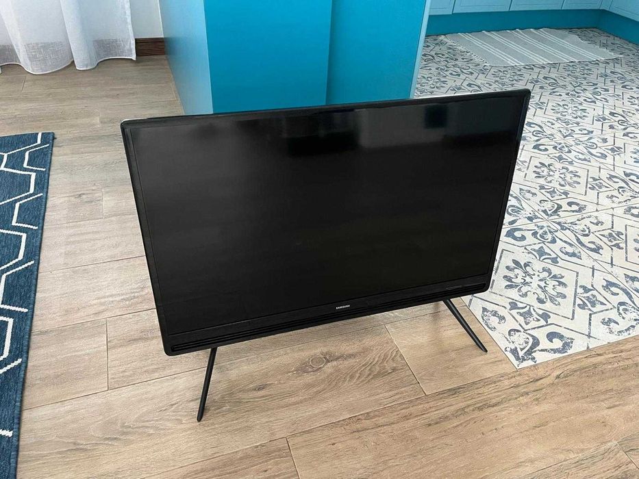 Tv Samsung UE32 cale  HD 100Hz 2xHDMI USB DVB-T2 HEVEC