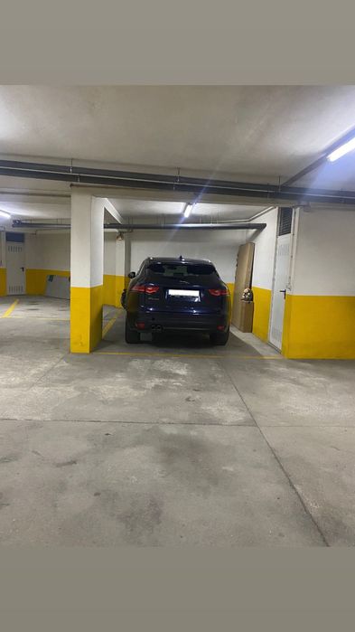 Apartamento T1 com garagem