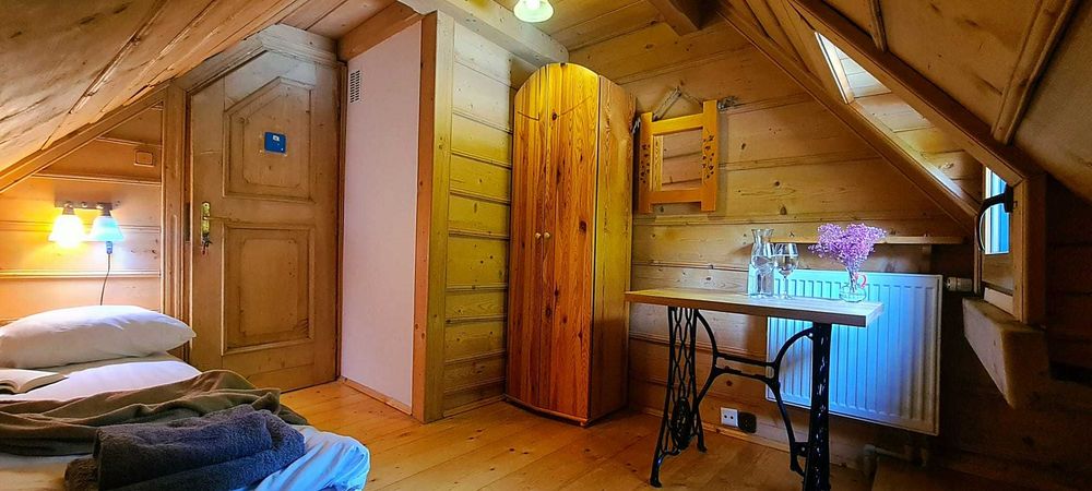 Bimbrówka Wisła, sauna, jacuzzi, DO 23 OSÓB ,10 sypialni,altana