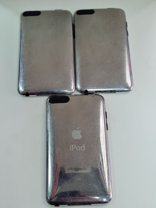 Apple iPod A1318"32Gb A1288 "8Gb"