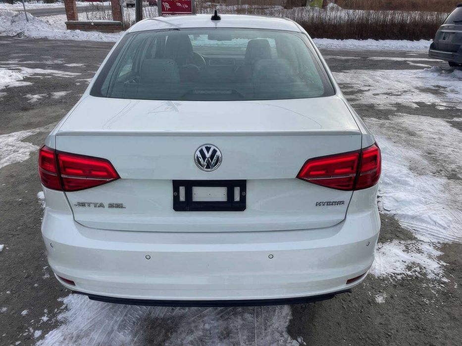 Volkswagen Jetta SEL Premium      2016