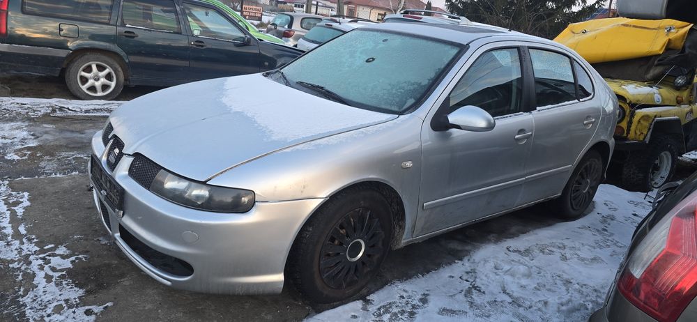 Drzwi maska  zderzak  belka Seat Leon I  1,9 części