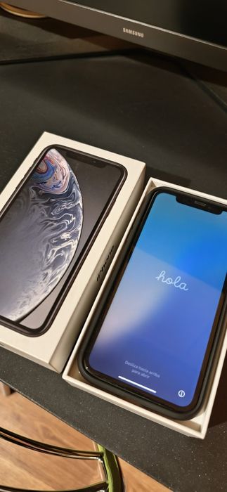 Iphone XR apple отличное состояние.