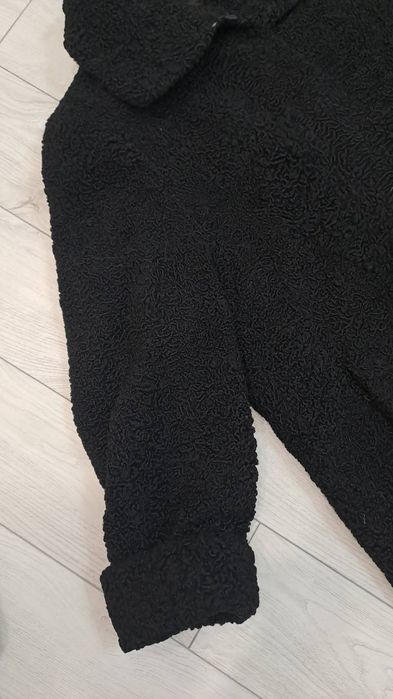 Шуба з дрібного каракулю