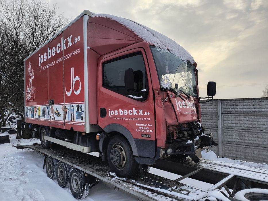 Nissan Cabstar 2.5 130KM NT400 kontener winda Renault Maxity silnik