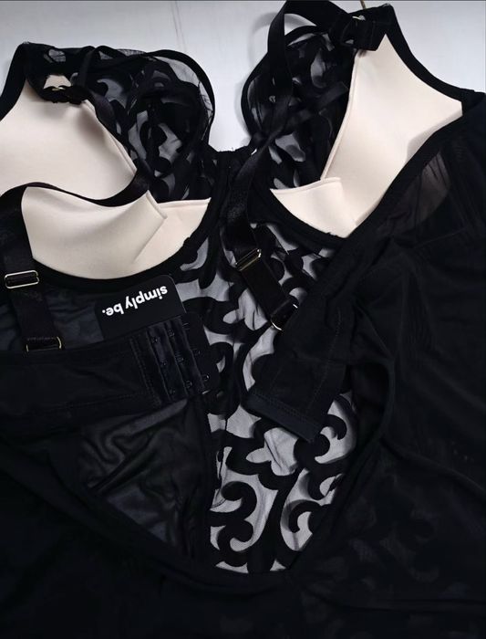 Боді на кісточках Simply be