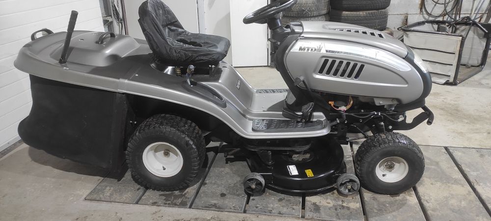 садовий трактор MTD,газонокосарка,газонокосилка