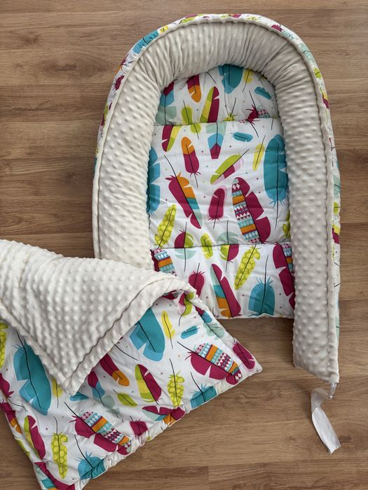 Кокон-гніздечко для немовляти