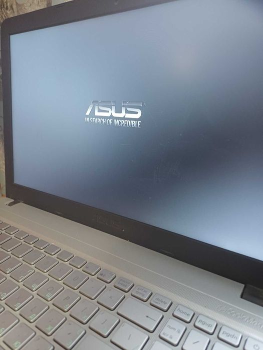 ASUS X543U робочий