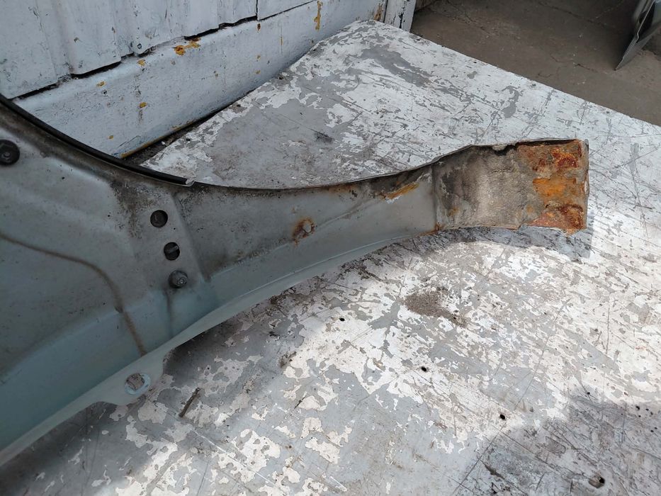 Błotnik Opel Zafira A Z147 lewy przód