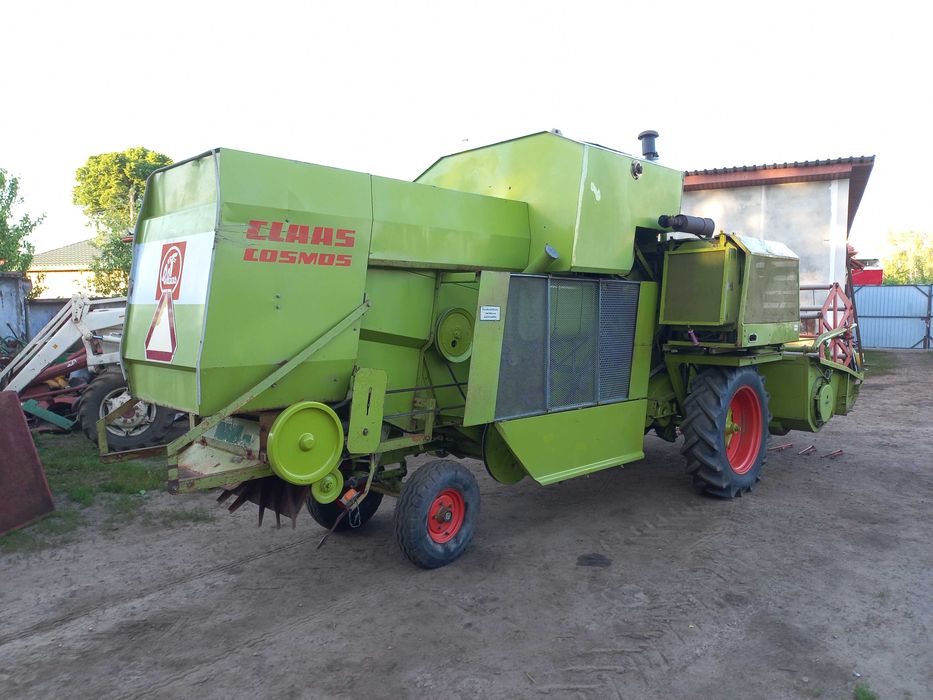 Комбайн Claas Cosmos