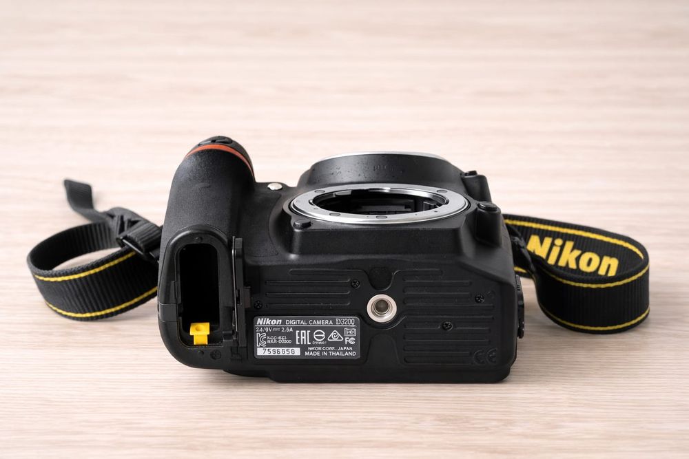 Nikon D3200 + Lente Sigma + Bateria & Carregador