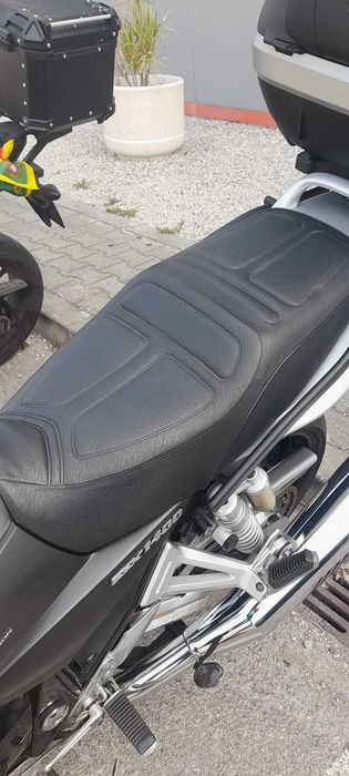 Suzuki 1400 GSX "a rainha das muscle bikes"