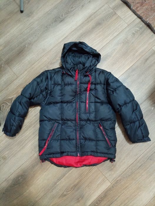 Дитяча жилетка на пуху