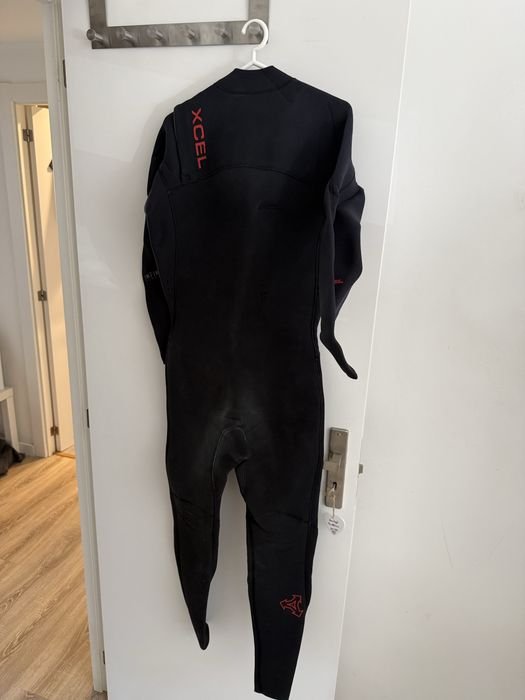 Fato de surf marca Xcel infinity