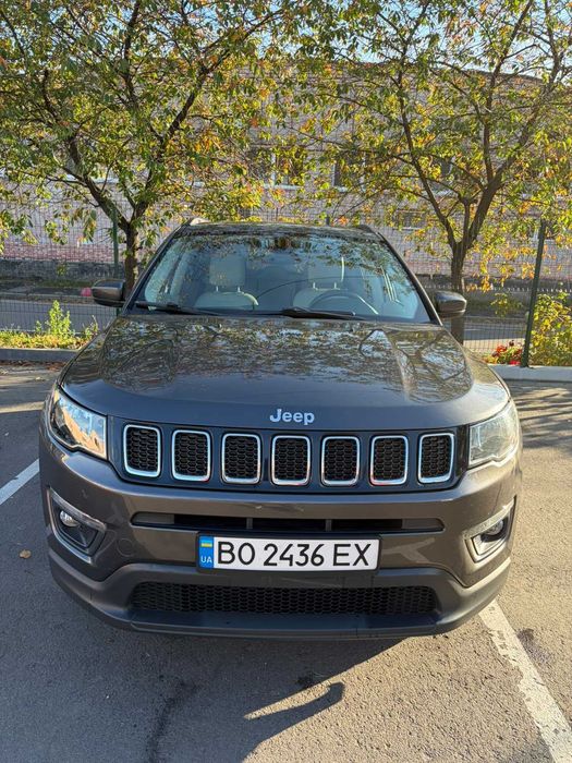 Jeep compass latitude