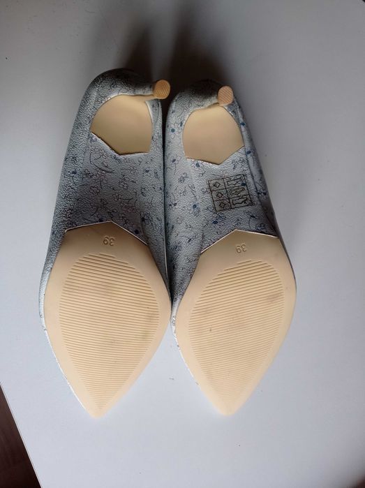 Buty - czółenka - szpilki