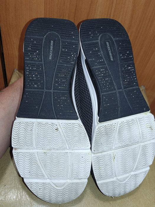 Кросівки Sketchers,в чудовому стані