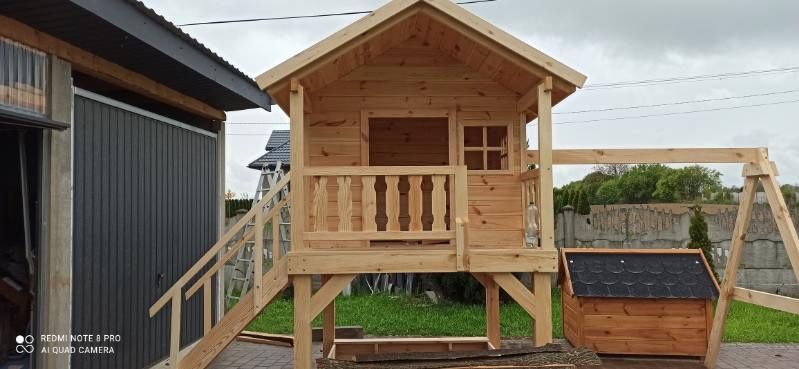 Domek drewniany dla dzieci, plac zabaw