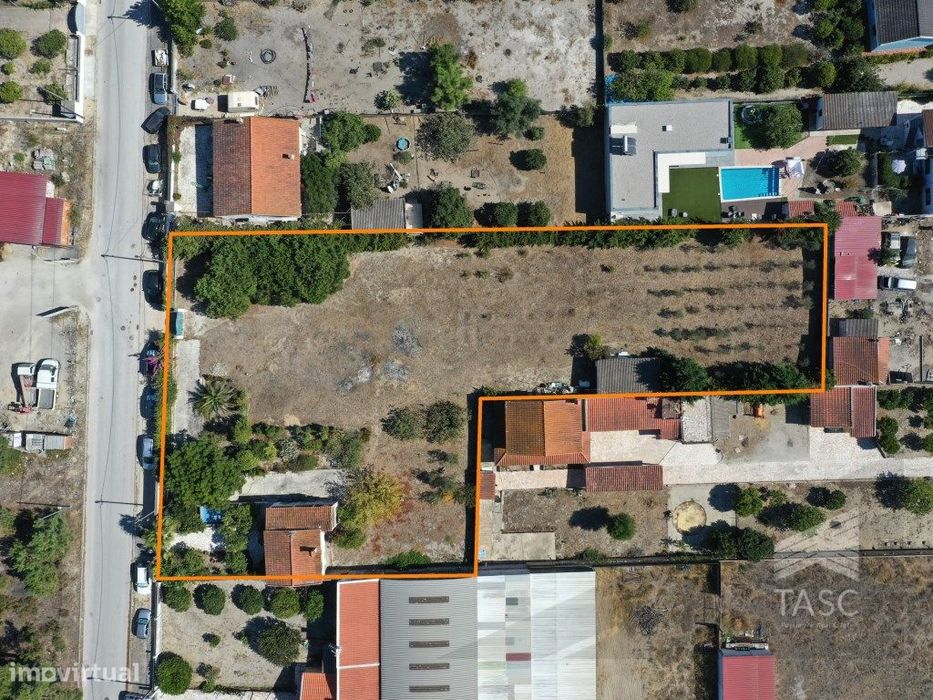 Terreno Urbano em Fernão Ferro